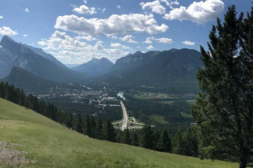 Lake Louise, Moraine Lake and the Icefields Parkway Full-Day Tour 3