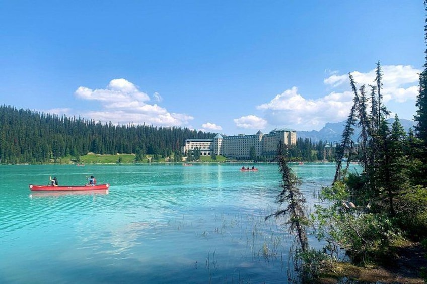 Lake Louise, Moraine Lake and the Icefields Parkway Full-Day Tour 3