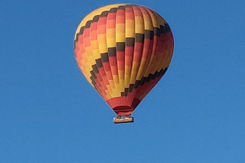 Sunrise Hot Air Balloon Ride in Phoenix with Breakfast