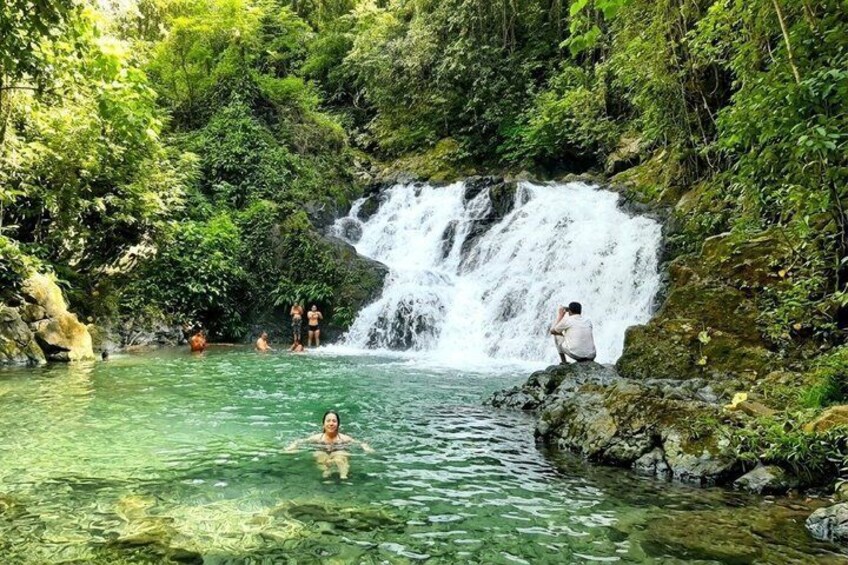 Tour to a waterfall and Embera village with lunch included 2