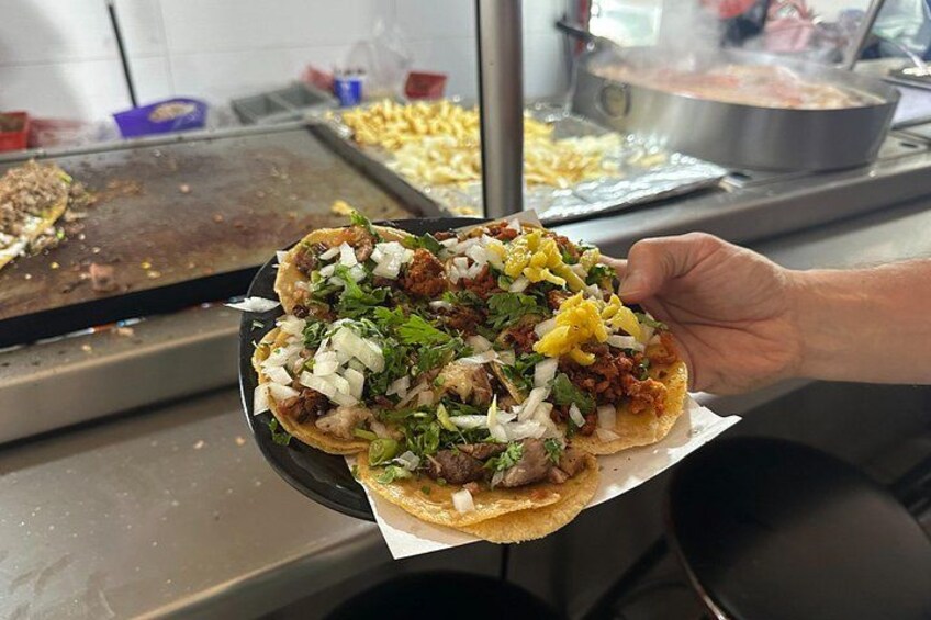 Mexico City Historical Centre Food Tour with 7 Tastings & Drinks 5