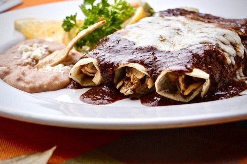 Mexico City Historical Centre Food Tour with 7 Tastings & Drinks 2