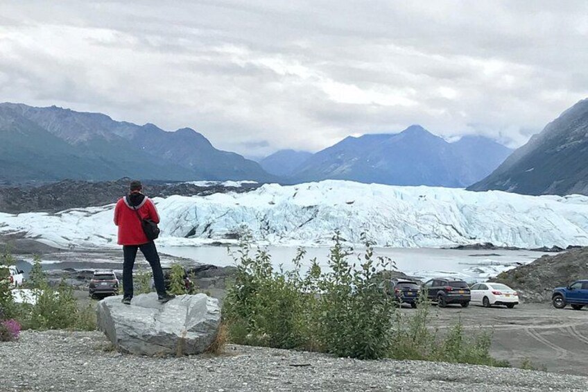 Guest at the Matanuska Glacier trailhead on the Glacier Hike Day Tour 5