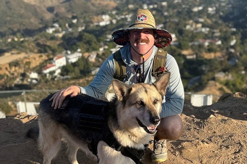 Hollywood Sign 2.5-Hour Tour with Comedians and Their Dogs 5