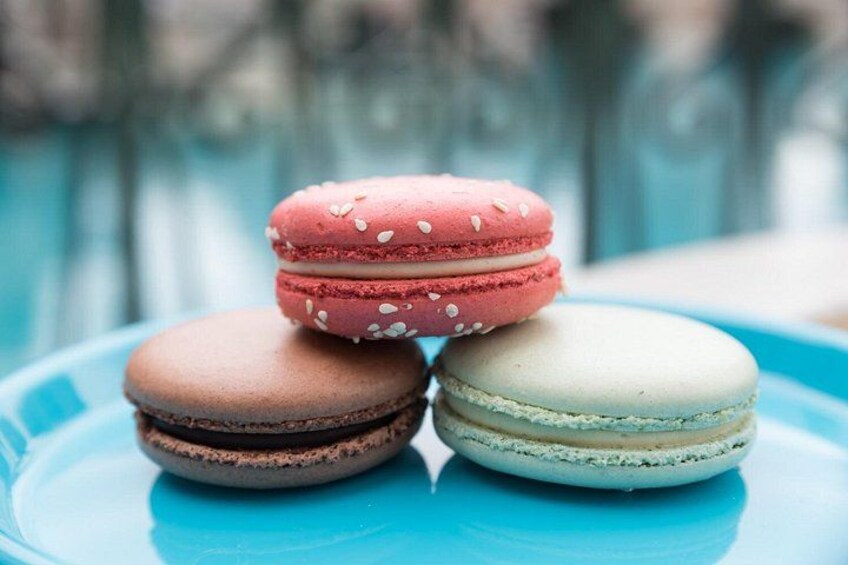Las Vegas: The Strip's Celebrity Chefs Tour or Downtown Food Tour 2