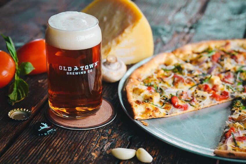 Finish the tour at one of Portland top beer + pizza restaurants (pizza not included but recommended!) 2