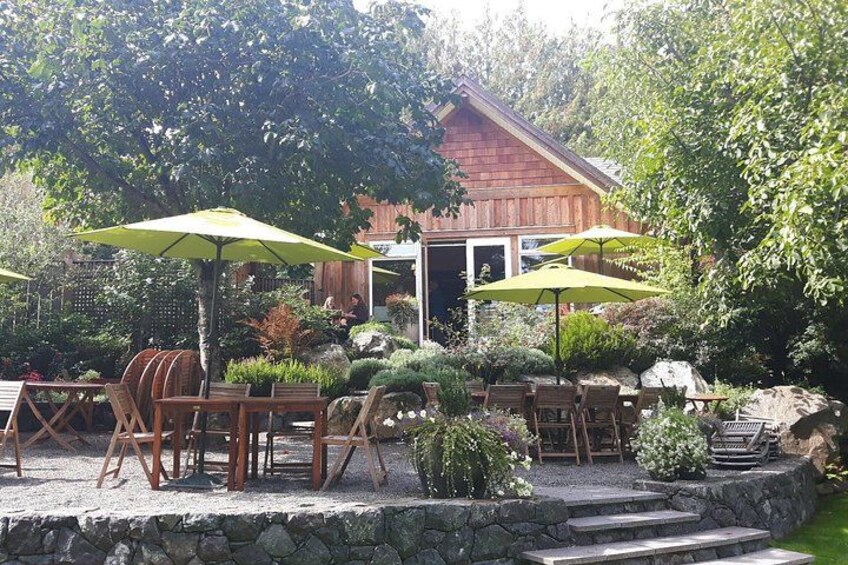 Private Local Libations Tour, Victoria, BC 3