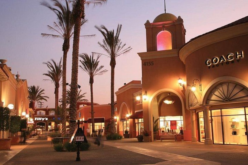 San Diego Shopping Tour to Las Amercias Outlet 1