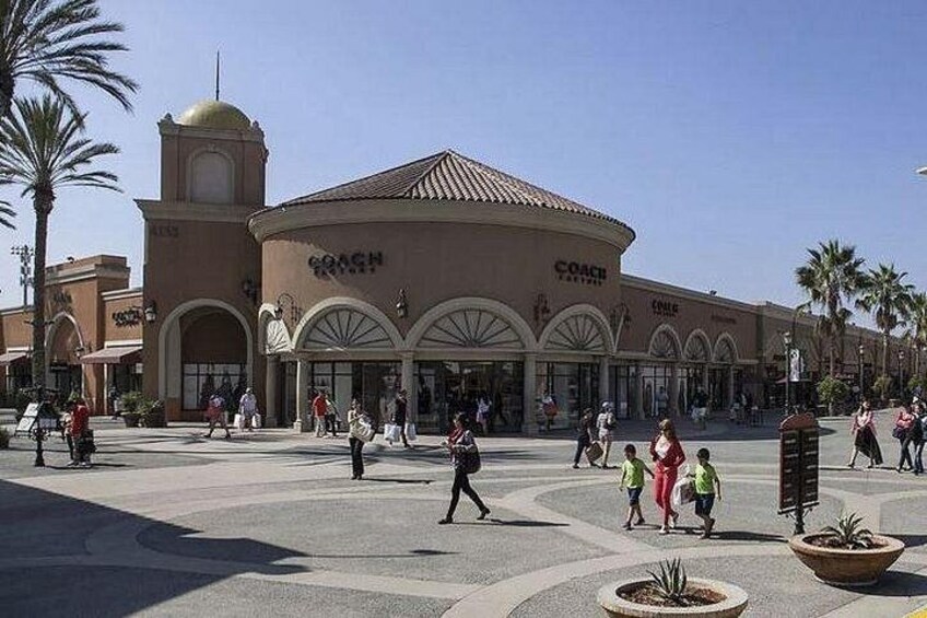 San Diego Shopping Tour to Las Amercias Outlet 2