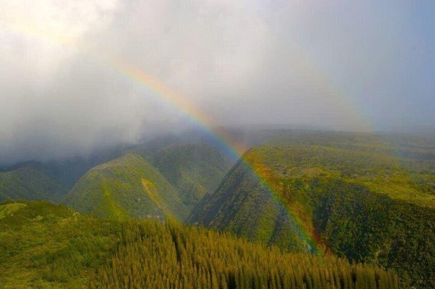 West Maui and Molokai Special 45-Minute Helicopter Tour 2