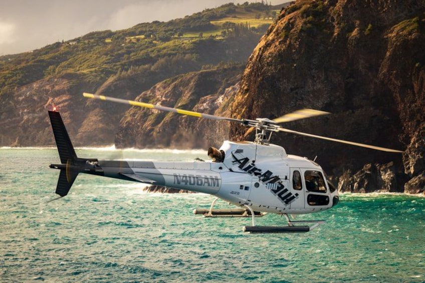 West Maui and Molokai with Oceanfront Landing Helicopter Tour 4