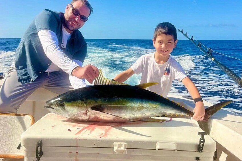 Kona Hawaii Per Person Shared Fishing with Bite Me Sportfishing 1