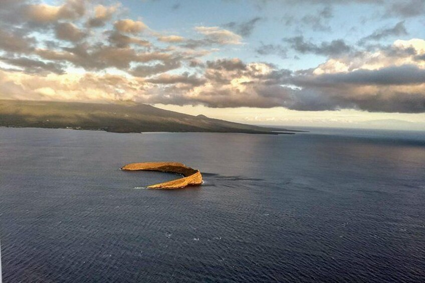 Maui -PRIVATE- Air Tour: 5 Islands: (2-5 people): SEE Even MORE! 3