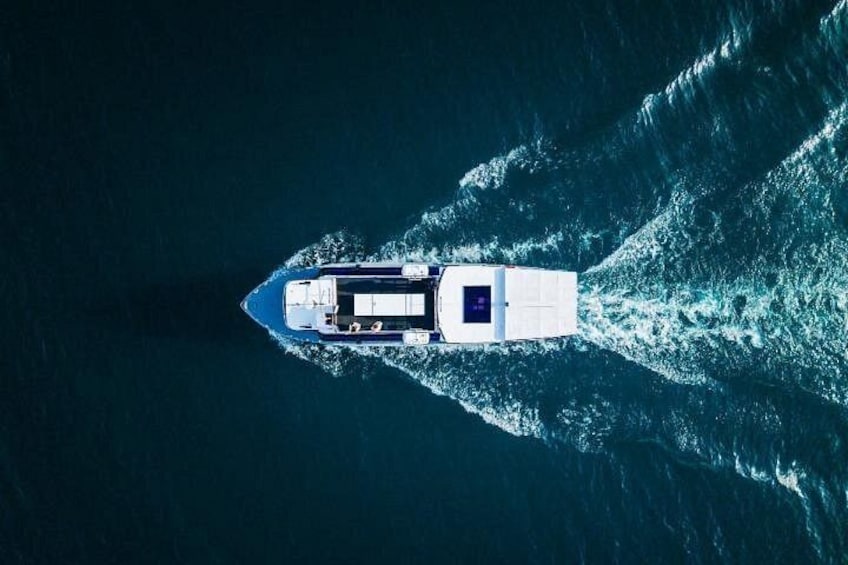 A classic cruise with comfort and Remarkable views 4