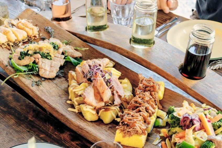 Gourmet Food & Wine Tour Queenstown: 4 wineries & 5 dish lunch 5