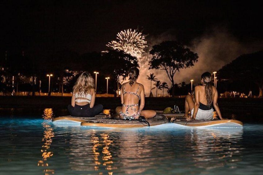 Night SUP Yoga in Honolulu, Hawaii 3