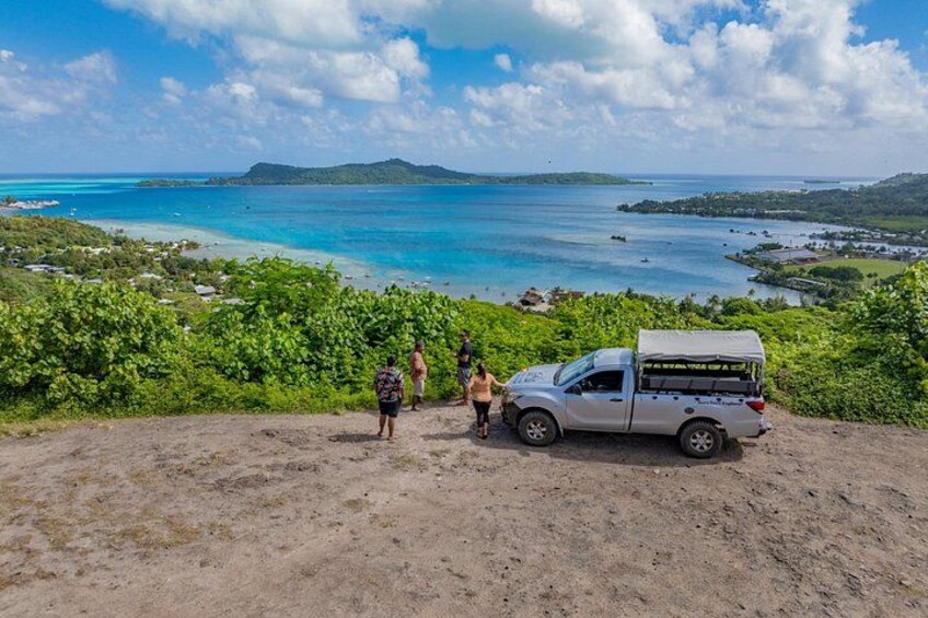 Bora Bora: Half Day Island 4WD Guided Tour 4