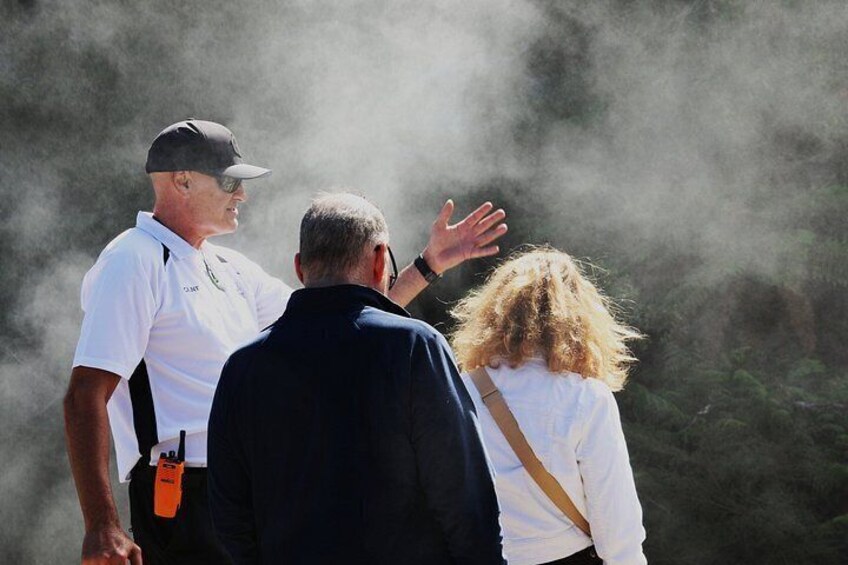 Rotorua based Small Group Morning Tour Waimangu and Wai O Tapu 2