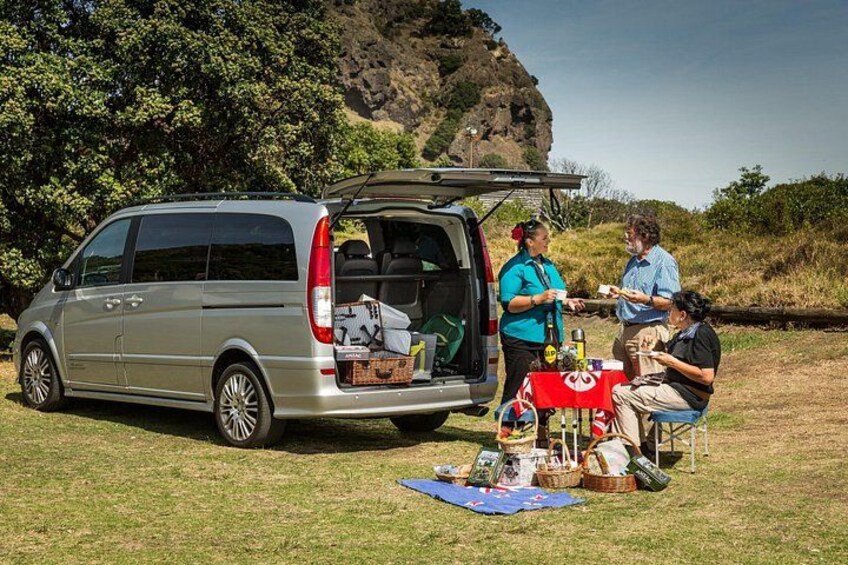 Be hosted in style with a highly-knowledgeable indigenous guide 2