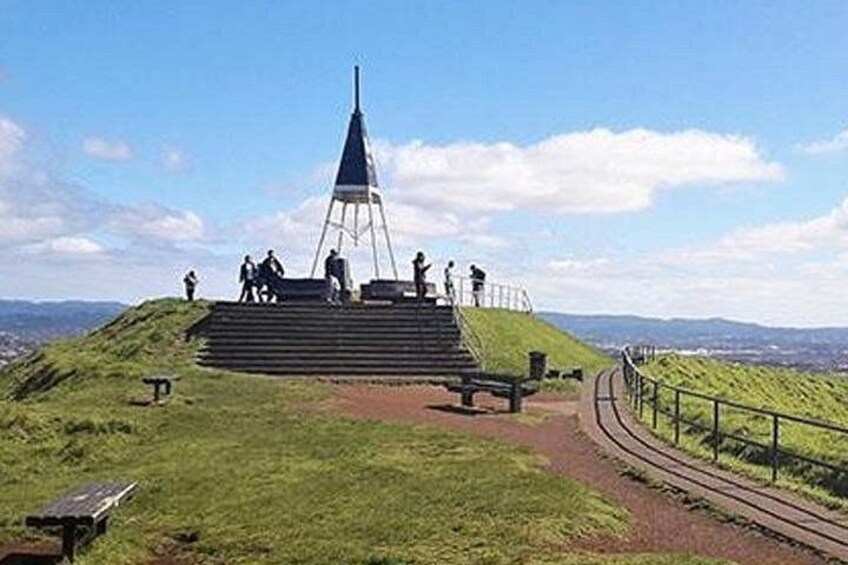 Auckland City Volcano & Scenic Highlights Tour 5
