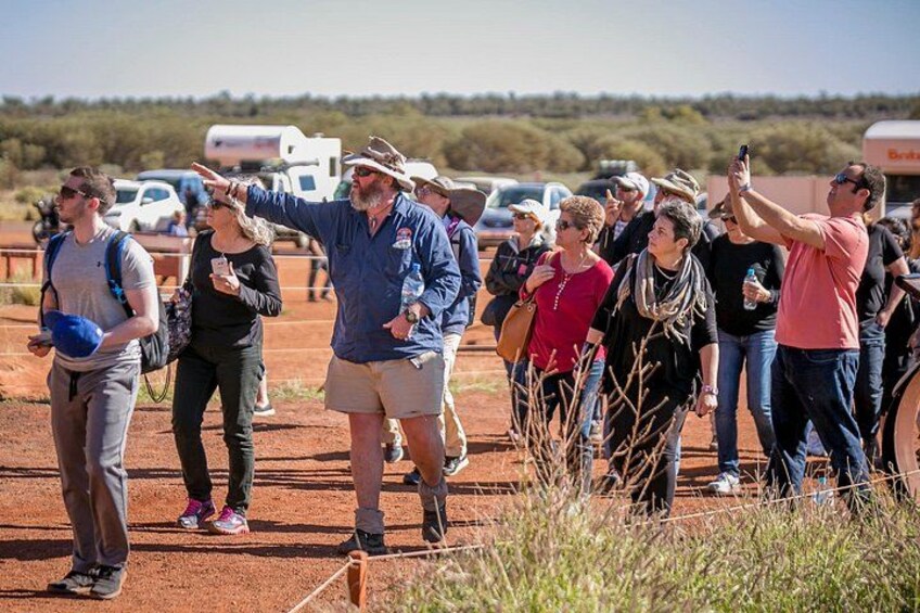 Uluru Day Trip from Alice Springs Including BBQ Dinner 2