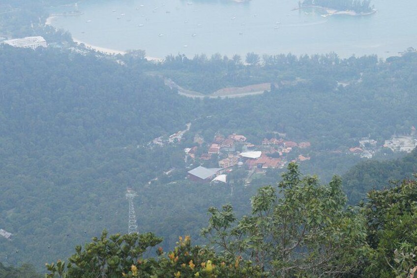 Panoramic Half Day Langkawi Cable Car and Oriental Village Tour 2