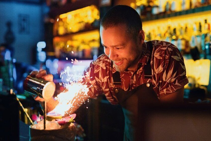 Where cocktail creation meets theatrical skill and professional precision 1