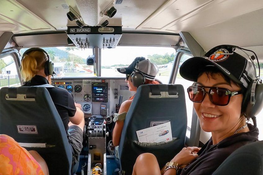 1hour Scenic Flight Heart Reef, Whitehaven Beach, Hill Inlet, GBR 4