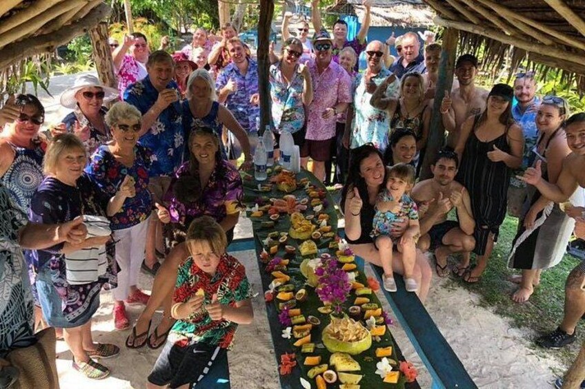 refreshments (seasonal fruits) and photo session with our guests 3