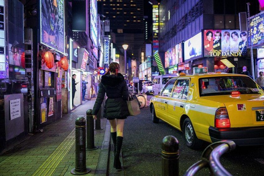 Tokyo Cyberpunk Street Photo Workshop 1