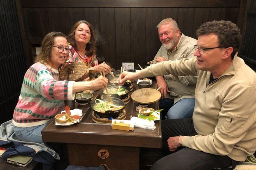 Kanazawa Night Tour with Local Meal and Drinks 2