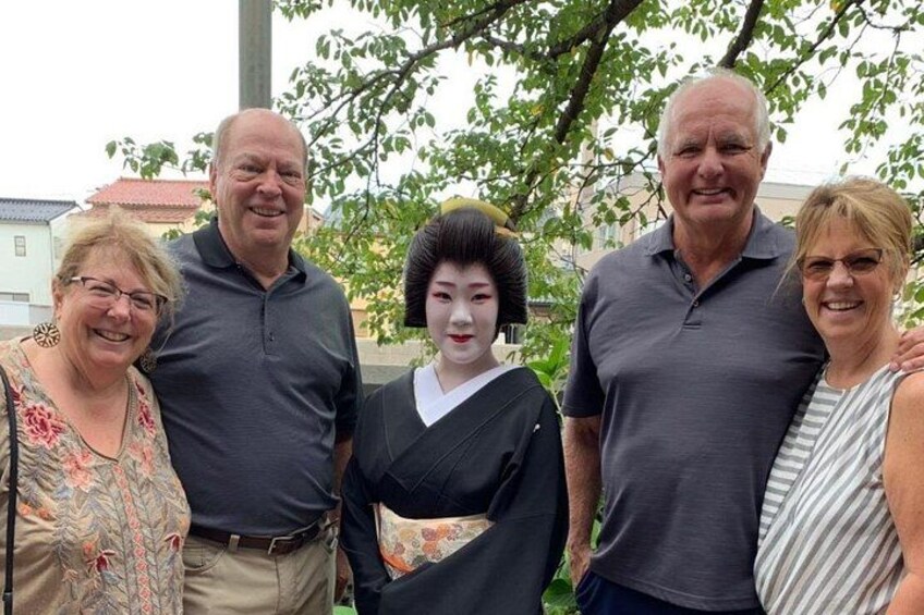 Kanazawa Night Tour with Local Meal and Drinks 3
