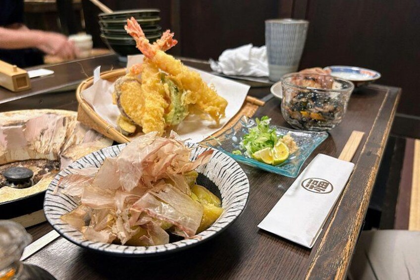 Kanazawa Night Tour with Local Meal and Drinks 3