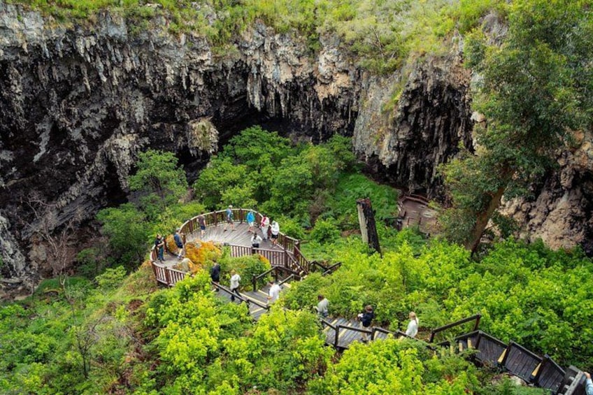 Lake Cave Fully Guided Tour 5