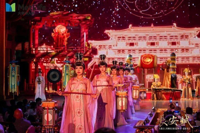 Tang Dynasty traditional costume 3