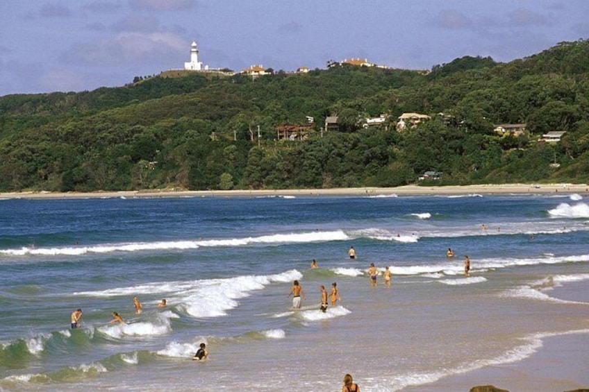 Award Winning Byron Bay Small Group Surf Lesson for Beginners 2