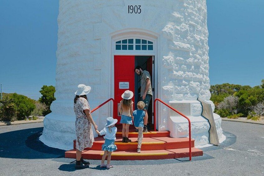 Cape Naturaliste Lighthouse Fully-guided Tour 4