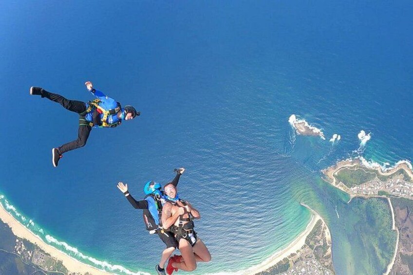 From Sydney: Tandem Skydive Experience over Newcastle Beach 3