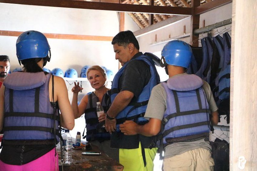 Rafting preparation 3