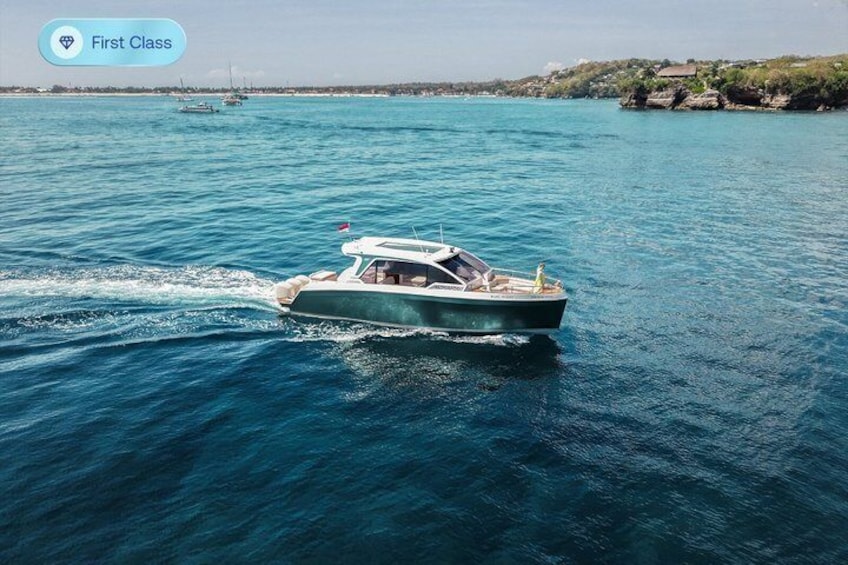 Nusa Penida Premium Day from Bali: Manta Rays, Yacht & Land Tour 2