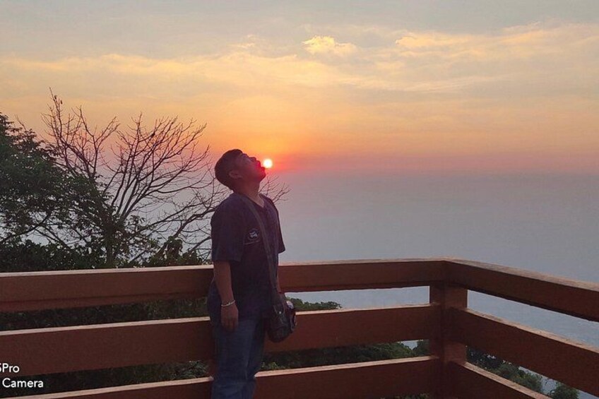 Wat Phra That Doi Suthep spiritual Sunrise Tour with an Ex-monk 5
