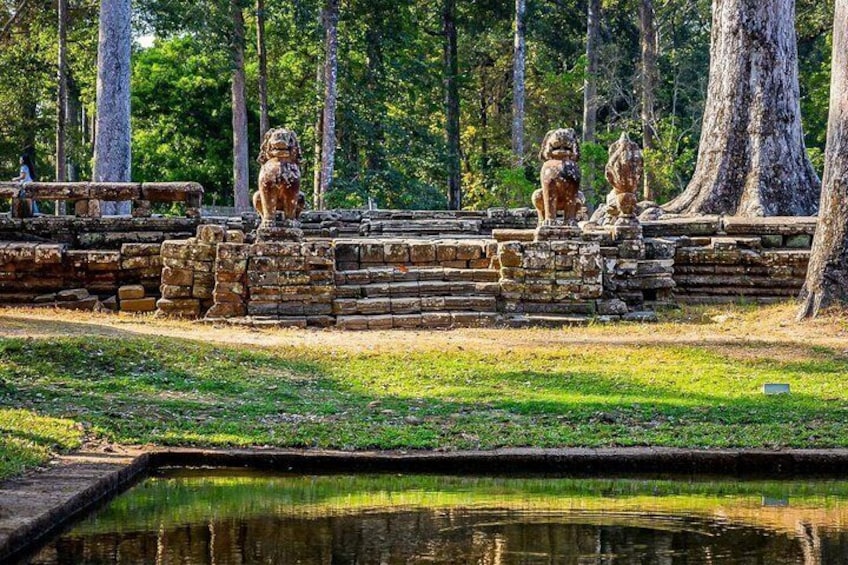 Full-Day Angkor Wat Sunrise Private Tour with Guide from Siem Reap 3