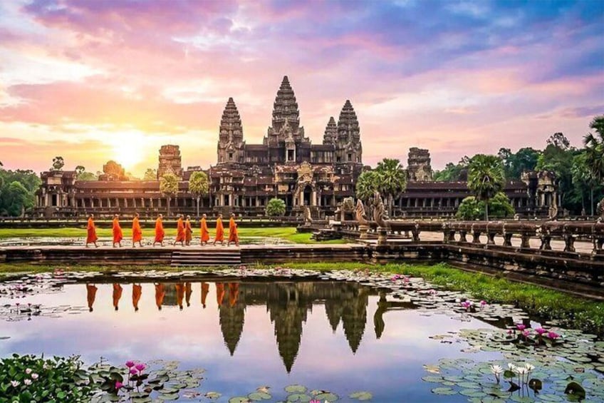 Full-Day Angkor Wat Sunrise Private Tour with Guide from Siem Reap 1