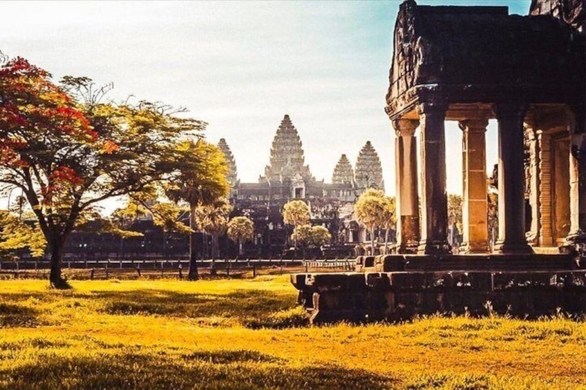 Full-Day Angkor Wat Sunrise Private Tour with Guide from Siem Reap 2