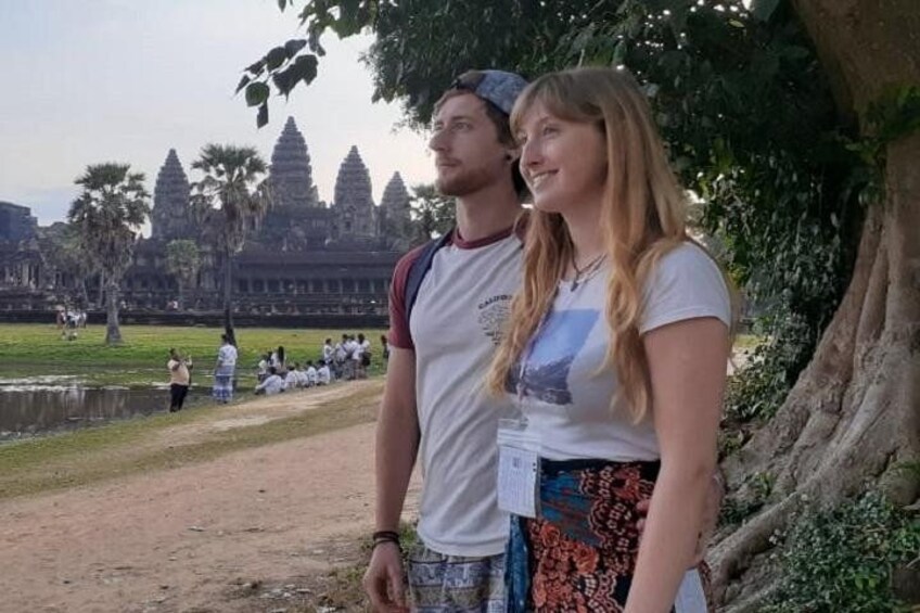 Angkor Wat Sunrise or Sunset Small-Group and Guide tours 4