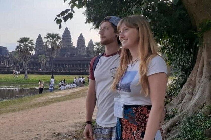 Angkor Wat Sunrise or Sunset Small-Group and Guide tours 4