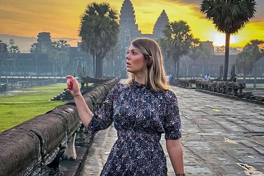 Angkor Wat Sunrise or Sunset Small-Group and Guide tours 3