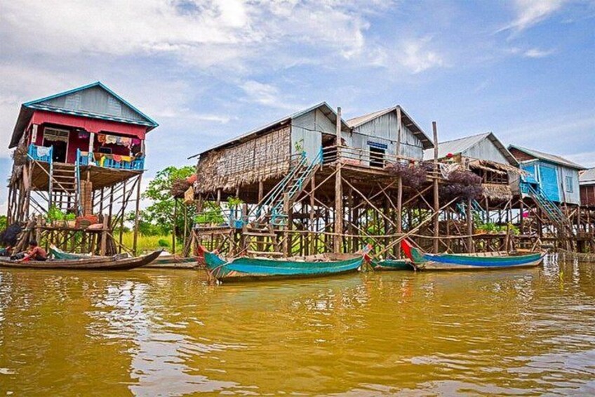 Kampong Phluk Floating Village Tour by Boat 5