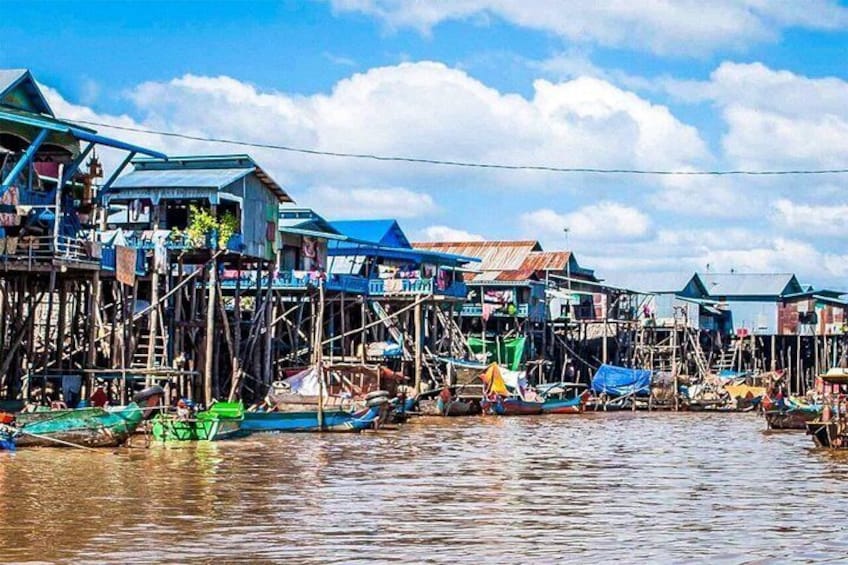 Kampong Phluk Floating Village Tour by Boat 3