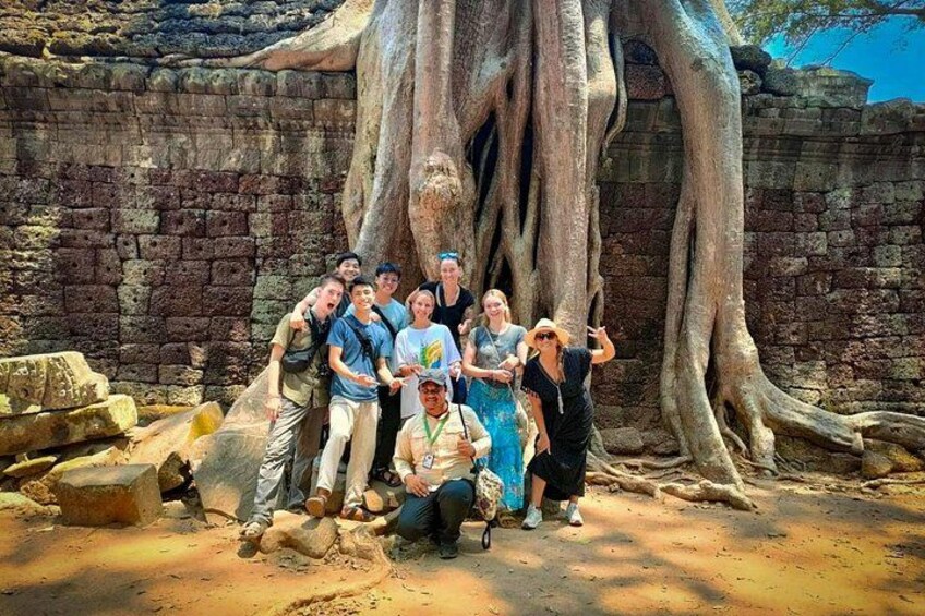 Angkor Wat full Day 'Small Group with sunset & Tour Guide 4